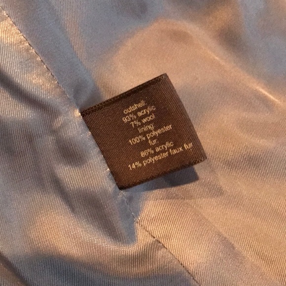 Faux fur collar plaid coat - Picture 6 of 8